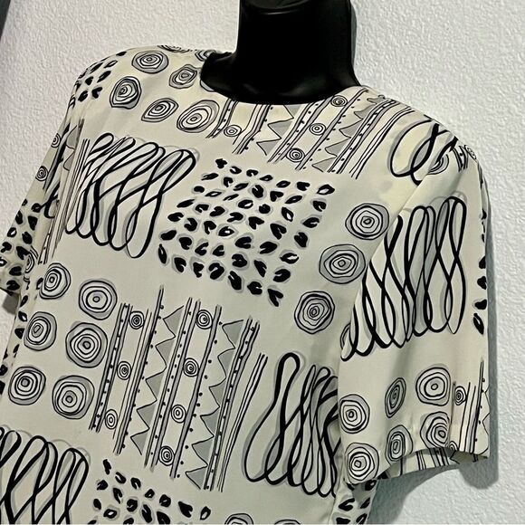 VTG 90s RENAISSANCE SPORTSWEAR Boxy Geometric Scribble Cream Black blouse S - Picture 2 of 12
